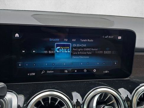 Certified 2023 Mercedes-Benz GLB 250 image 11