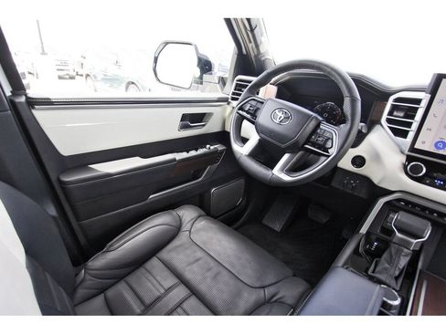 Used 2025 Toyota Sequoia Capstone w/ Tow Technology Package AWD/4WD image 8
