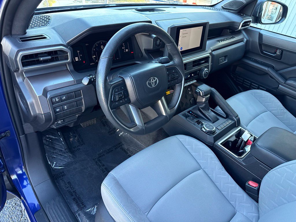 Used 2024 Toyota Tacoma SR5 AWD/4WD image 12