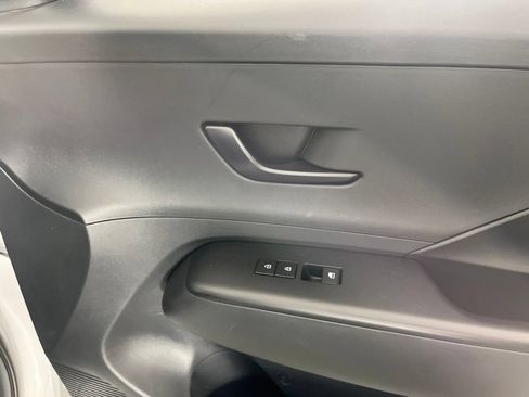 Used 2025 Hyundai Kona SEL AWD/4WD image 9