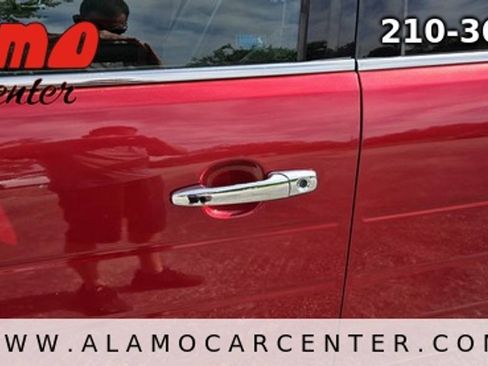 Used 2011 Ford Flex SEL w/ Rapid Spec Order Code FWD image 10