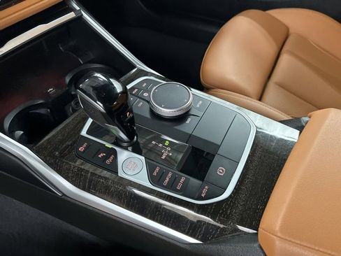 Used 2022 BMW 330i xDrive Sedan w/ Driving Assistance Package image 22