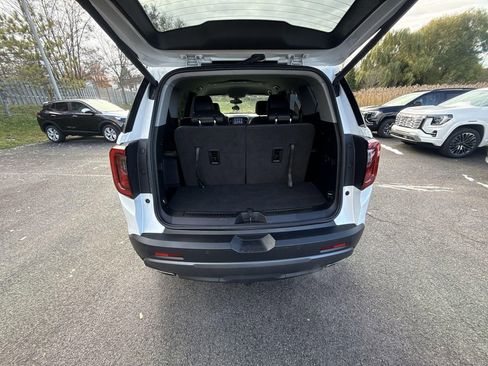 Certified 2023 GMC Acadia AT4 w/ Preferred Package image 31