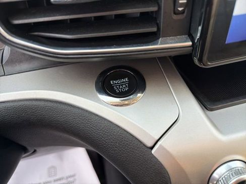 Used 2022 Ford Explorer XLT w/ Equipment Group 202A image 19