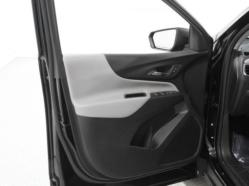 Certified 2023 Chevrolet Equinox LS image 4