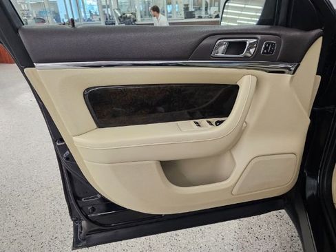 Used 2014 Lincoln MKS AWD w/ Equipment Group 101A image 27