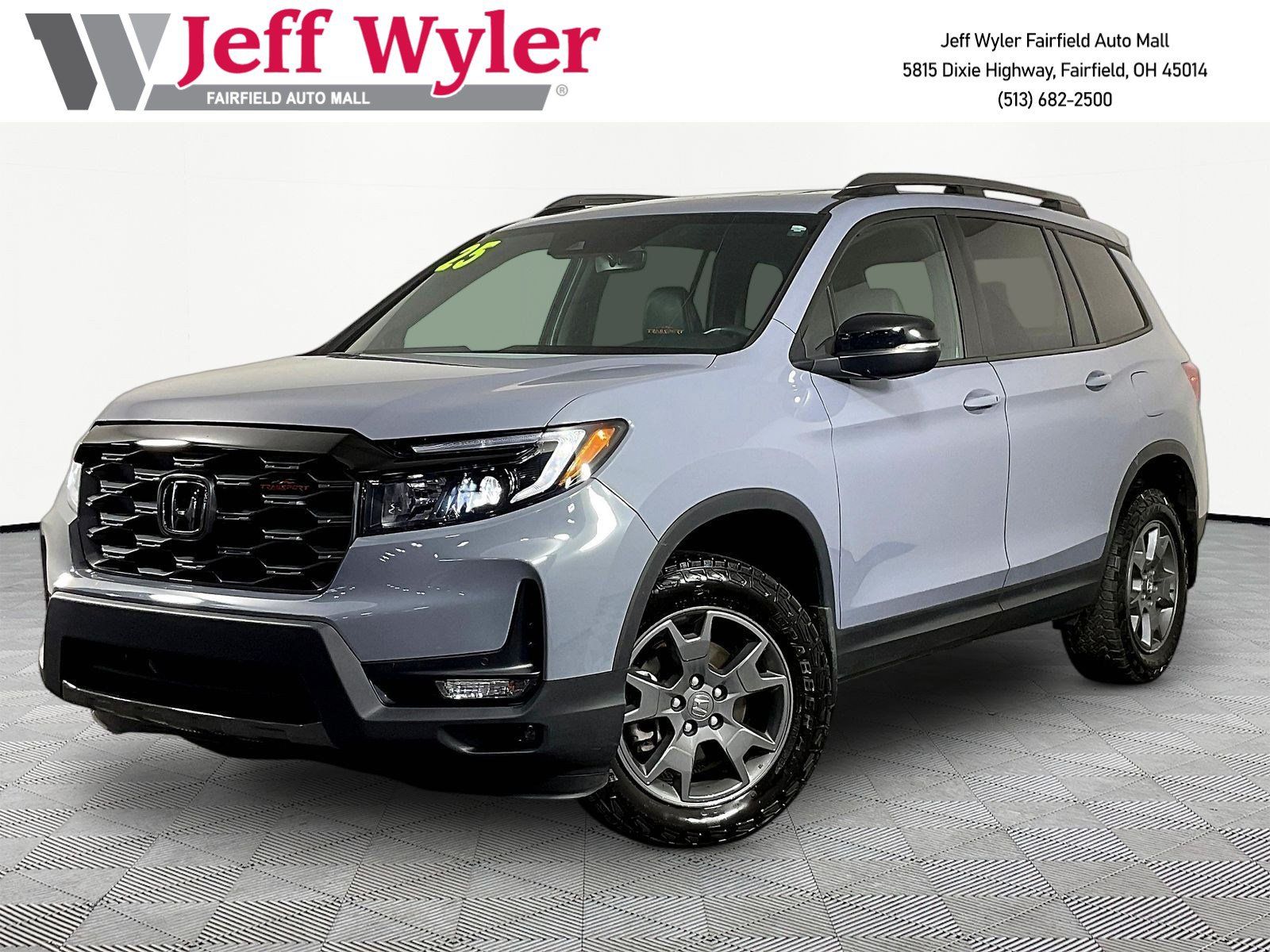 Used 2025 Honda Passport TrailSport image 1