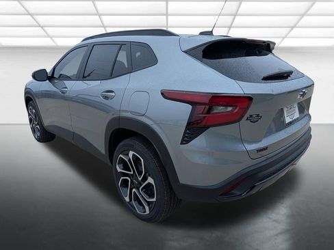 New 2026 Chevrolet Trax RS w/ Driver Confidence Package FWD image 2