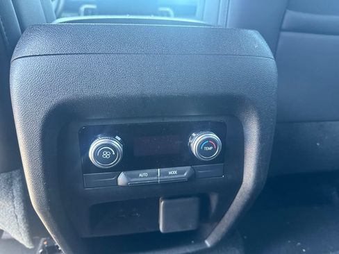 Used 2026 GMC Acadia Elevation w/ Elevation Premium Package FWD image 14