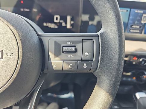Used 2026 Nissan Kicks SV w/ Charging Package FWD image 18