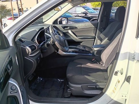 Used 2020 Mitsubishi Eclipse Cross ES image 33