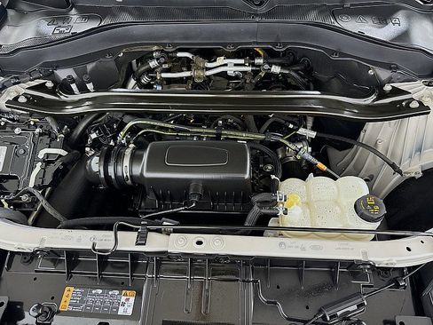 Used 2022 Ford Explorer Limited w/ Equipment Group 301A image 33