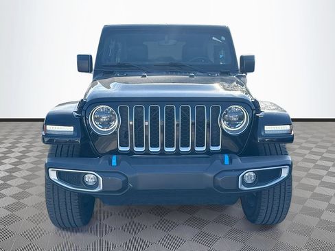 Used 2023 Jeep Wrangler Unlimited Sahara w/ Cold Weather Group AWD/4WD image 2