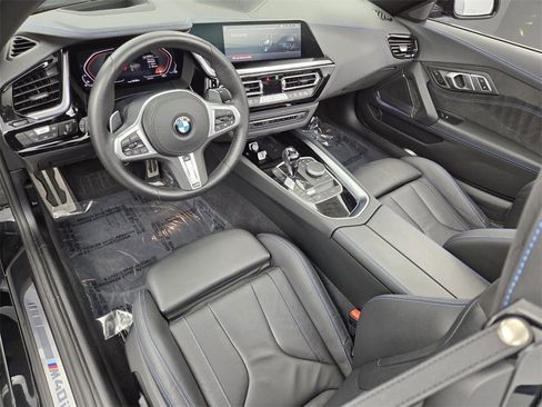 Used 2023 BMW Z4 M40i w/ Premium Package image 22