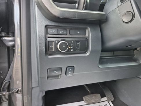Used 2024 Ford F250 Lariat w/ Lariat Ultimate Package AWD/4WD image 17