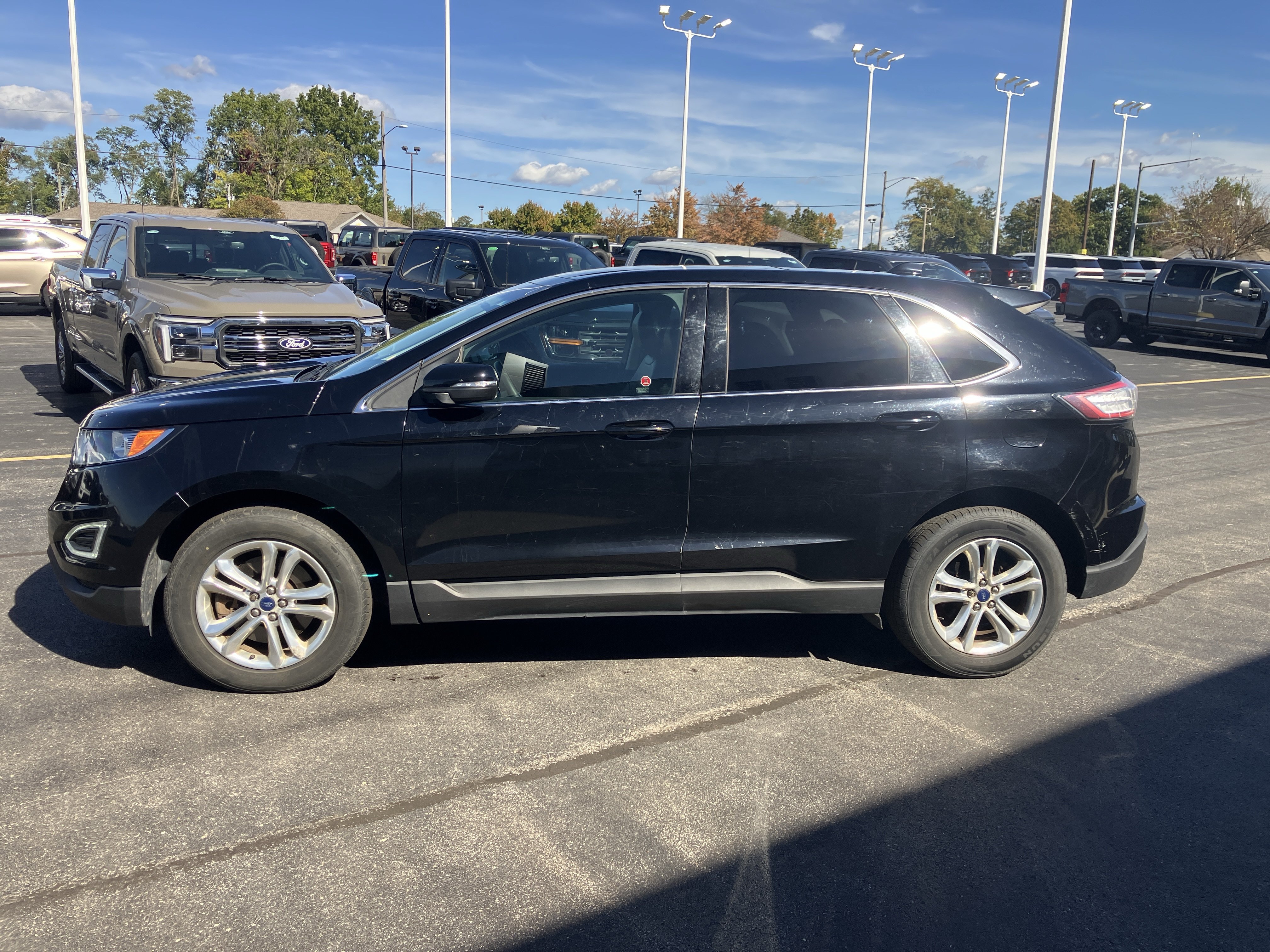 Used 2018 Ford Edge SEL w/ Canadian Touring Package AWD/4WD image 4