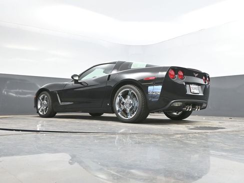 Used 2009 Chevrolet Corvette Coupe w/ Preferred Equipment Group RWD image 40