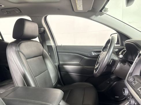 Used 2021 GMC Acadia SLT w/ Premium Package image 12