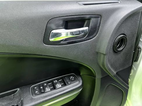 Used 2011 Dodge Charger Rallye RWD image 15