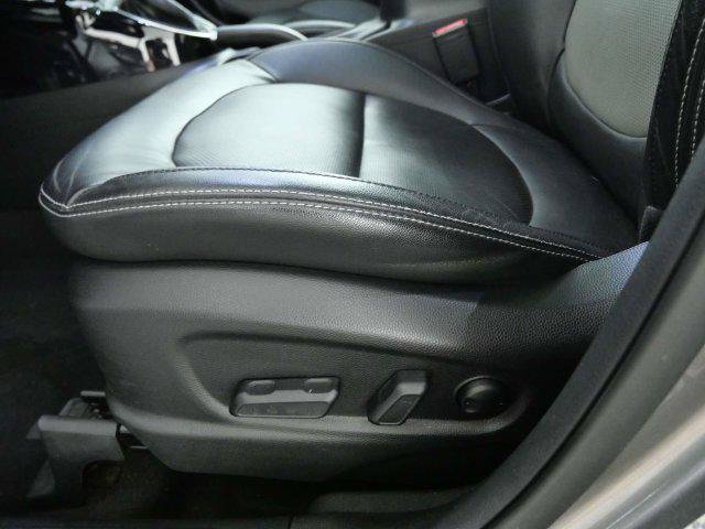 Used 2017 Kia Soul + w/ Primo Package FWD image 10