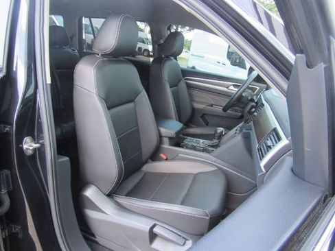Used 2023 Volkswagen Atlas SE FWD image 21