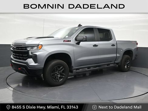 Used 2024 Chevrolet Silverado 1500 LT Trail Boss w/ Convenience Package II AWD/4WD image 1
