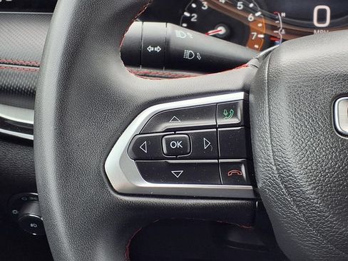 Certified 2025 Jeep Compass Trailhawk AWD/4WD image 13