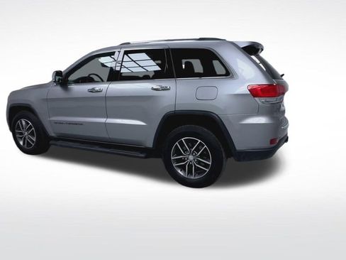 Used 2018 Jeep Grand Cherokee Limited AWD/4WD image 6