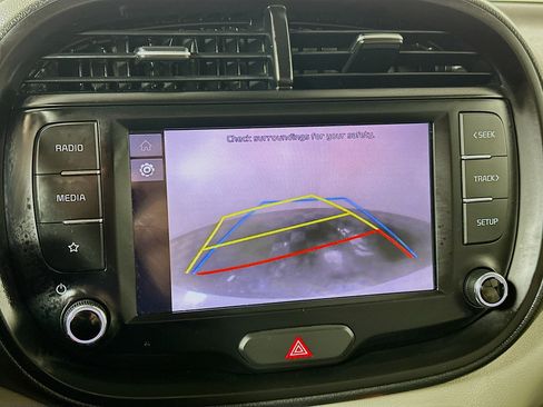 Certified 2023 Kia Soul LX image 13