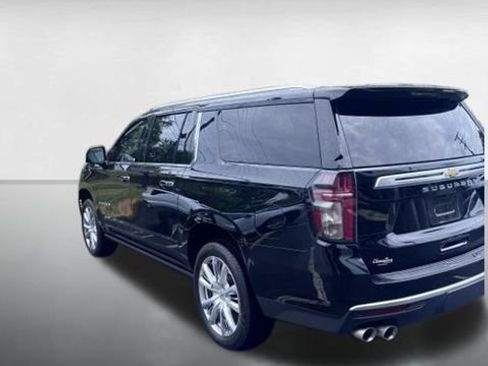 Used 2024 Chevrolet Suburban High Country w/ Max Trailering Package AWD/4WD image 9