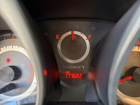 Used 2013 Scion tC FWD image 10