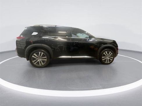 Certified 2022 Nissan Pathfinder Platinum image 9