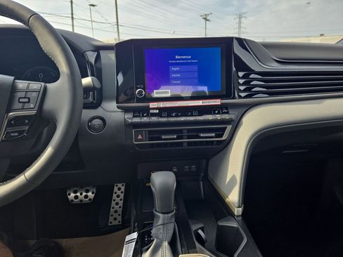 New 2026 Toyota Camry SE FWD image 17