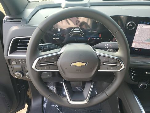 New 2026 Chevrolet Suburban LS image 27