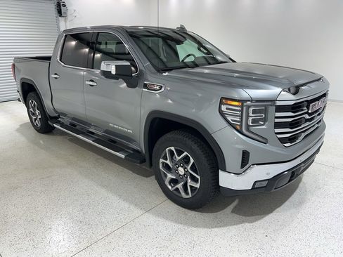 Used 2025 GMC Sierra 1500 SLT w/ SLT Premium Plus Package image 7
