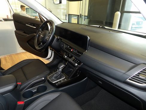 Used 2024 Kia Seltos EX AWD/4WD image 13