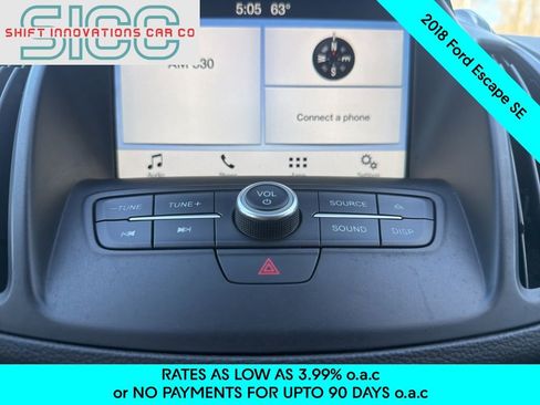 Used 2018 Ford Escape SE w/ SE Sport Appearance Package FWD image 16