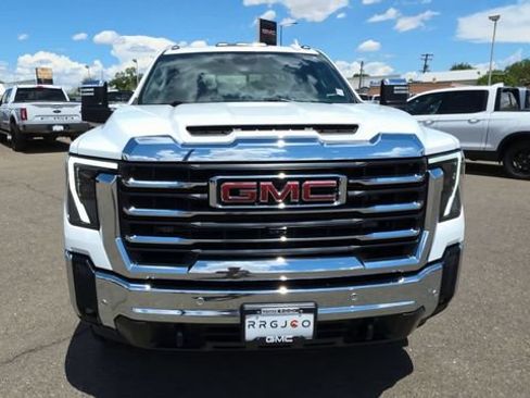 Used 2024 GMC Sierra 2500 SLT w/ SLT Premium Package AWD/4WD image 3