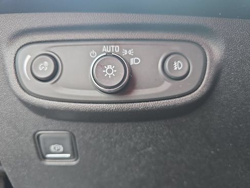 Certified 2019 GMC Terrain Denali w/ Advanced Safety Package AWD/4WD image 29