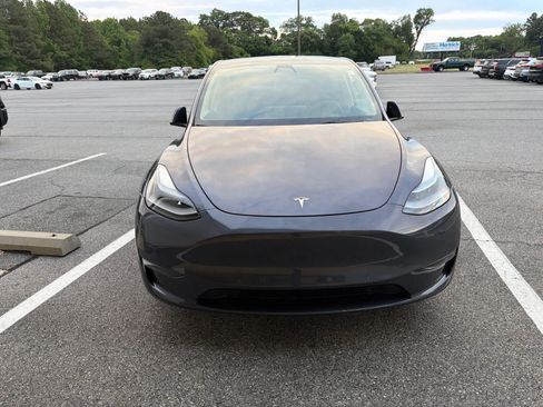 Used 2022 Tesla Model Y Performance AWD/4WD image 2