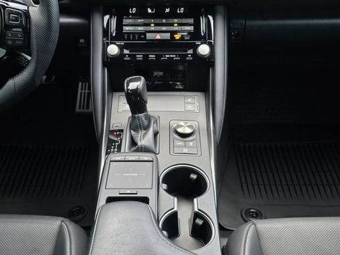 Used 2021 Lexus IS 350 F Sport RWD image 21