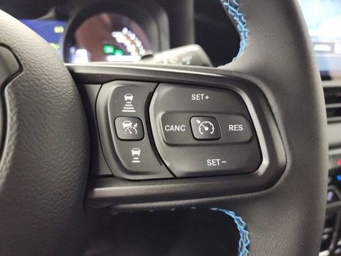 New 2024 Jeep Wrangler Unlimited Rubicon 4xe w/ Convenience Group image 18