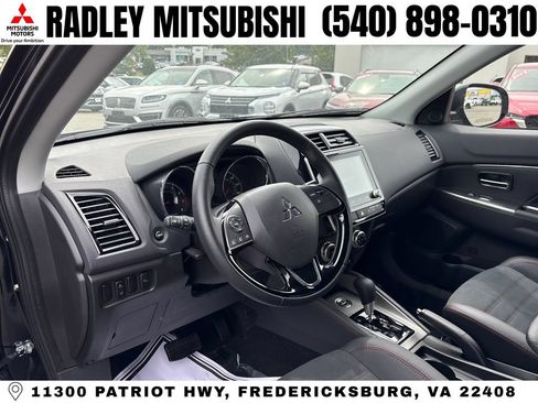 Used 2025 Mitsubishi Outlander Sport AWD image 6