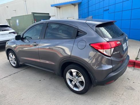 Used 2020 Honda HR-V LX image 6