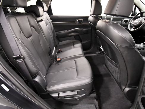 Certified 2024 Kia Sorento S AWD/4WD image 17