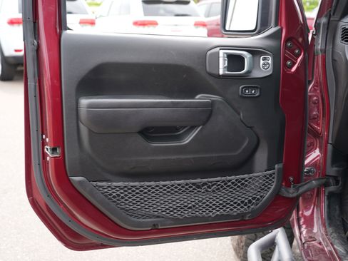 Used 2022 Jeep Gladiator Sport AWD/4WD image 14