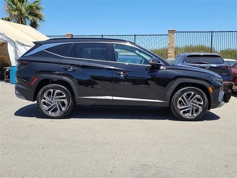 New 2025 Hyundai Tucson Limited image 23