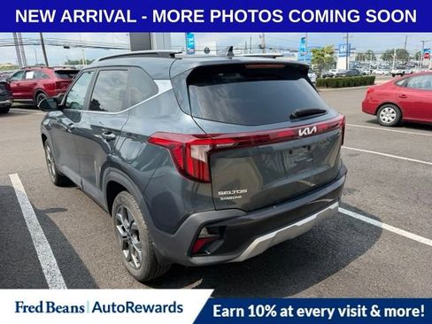 Used 2024 Kia Seltos S AWD/4WD image 5