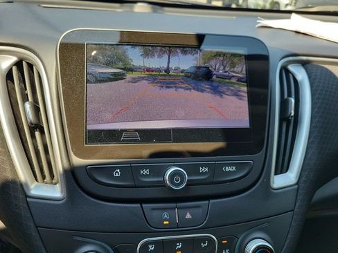 Certified 2025 Chevrolet Malibu LT FWD image 33
