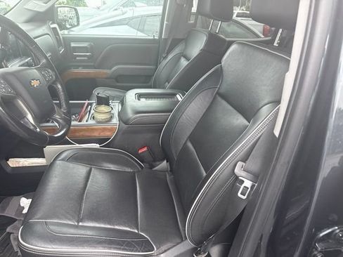 Used 2018 Chevrolet Silverado 1500 High Country AWD/4WD image 36